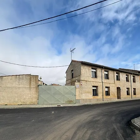 Conde, Piscina, Barbacoa Y Gran Patio